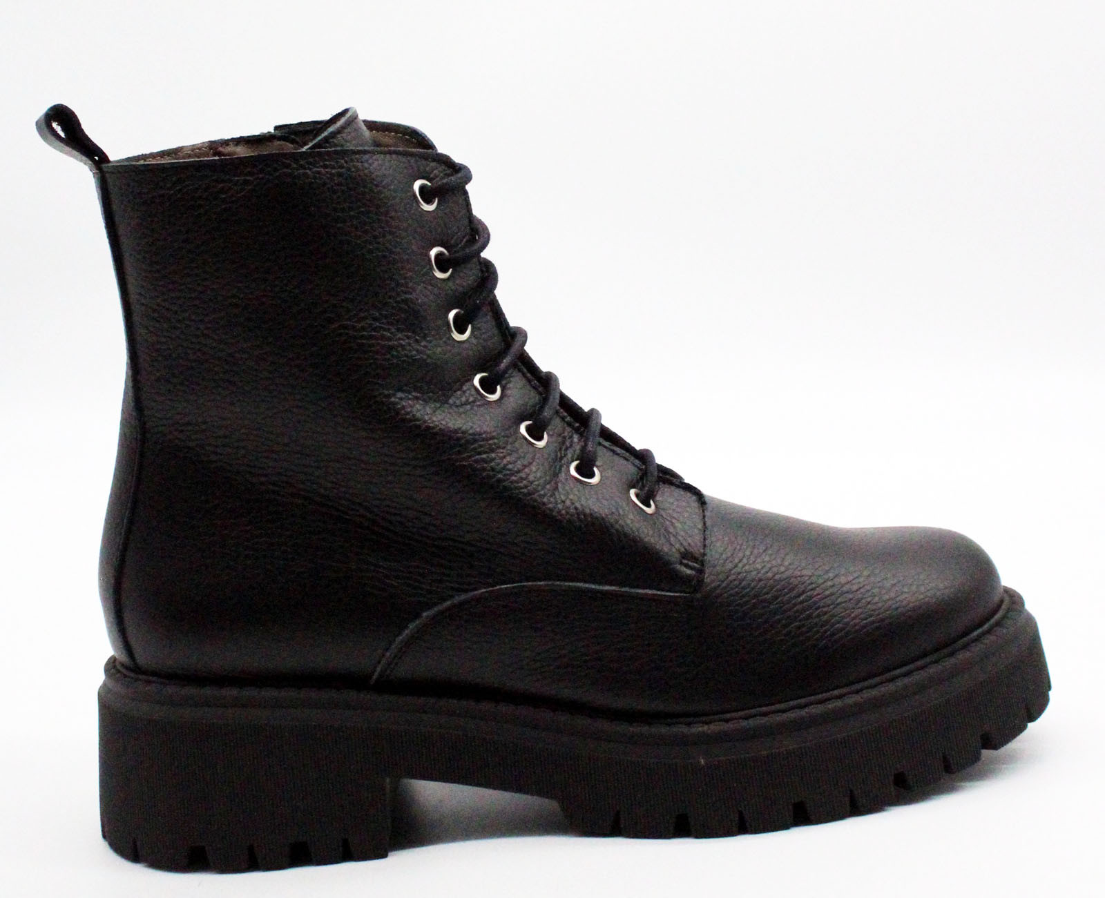 Wikers Schnürboots Q-234