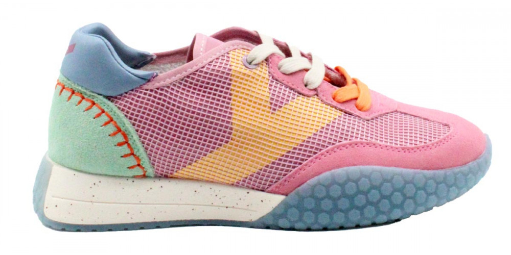 Keh-noo Sneaker KW9757