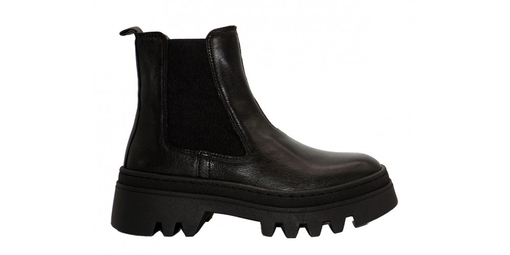 Ten Points Chelsea Boots Hedda